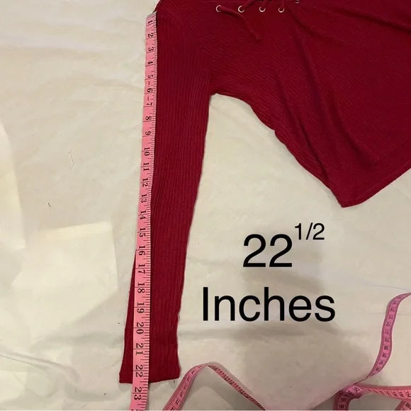 H&M Red lace up V neck croptop - Picture 6 of 8